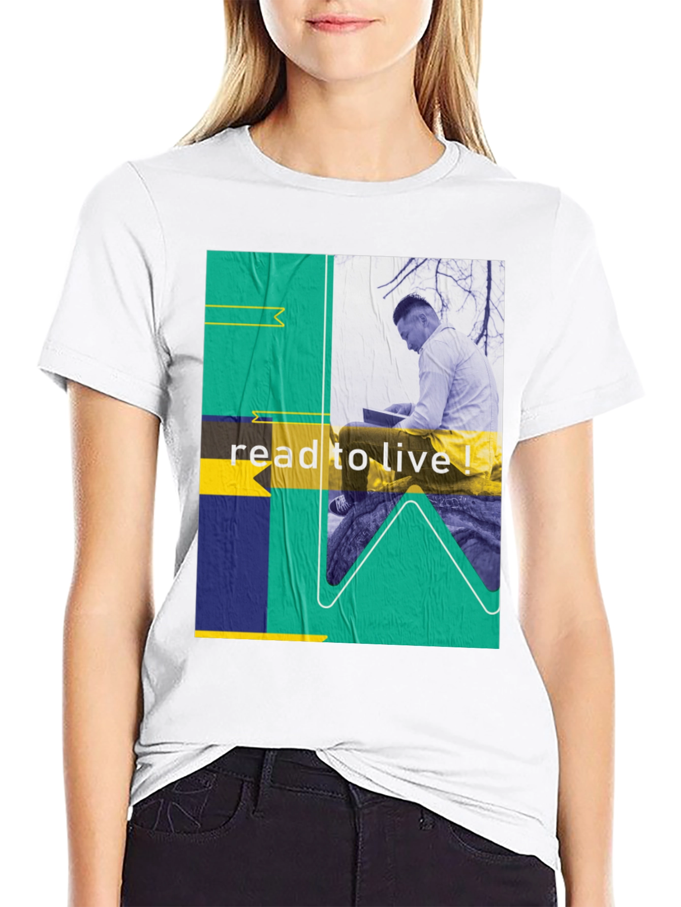 Read to Live Graphic Tee