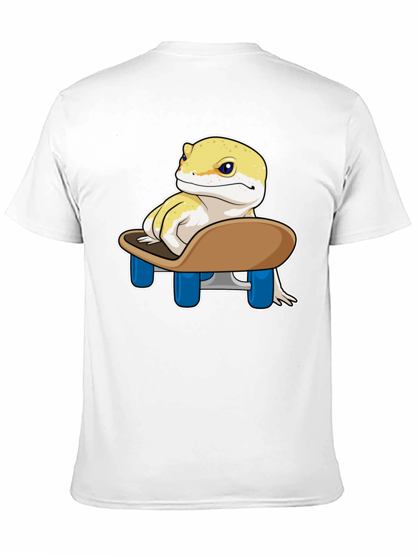 Skateboarding Gecko T-Shirt - Cool Reptile Design