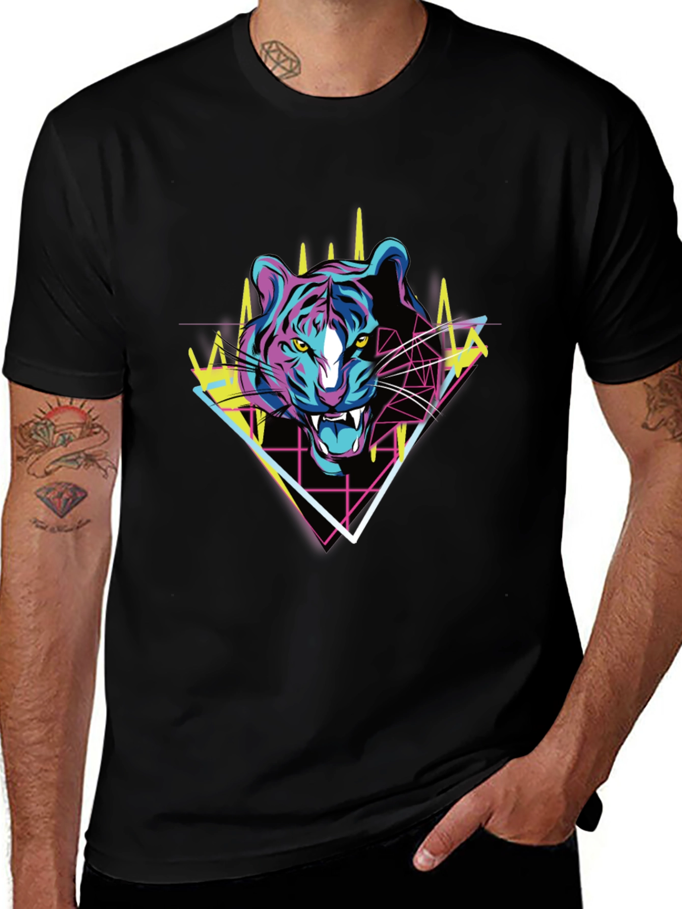 Retro Tiger Graphic Tee - Bold Animal Print T-Shirt