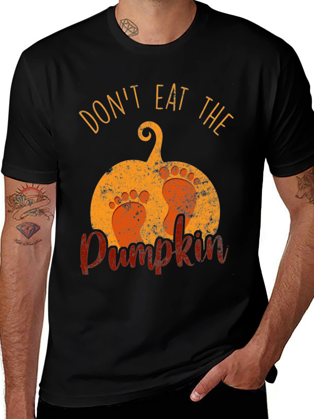 Dont Eat the Pumpkin T-Shirt Funny Pregnancy Announcement