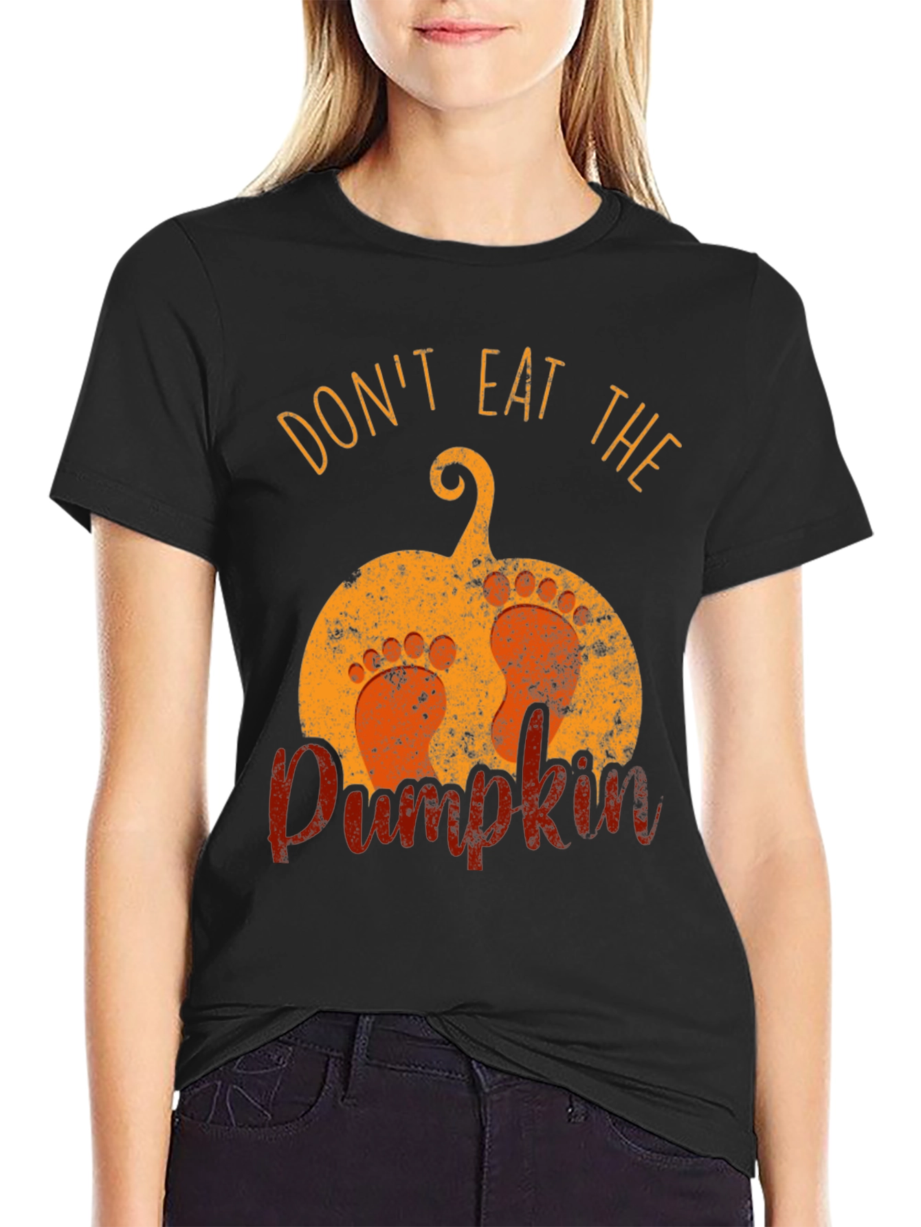 Dont Eat the Pumpkin T-Shirt Funny Pregnancy Announcement