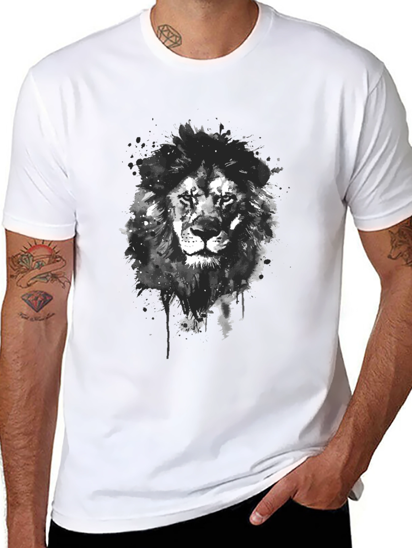 Lion Graphic Print T-Shirt - Modern Style