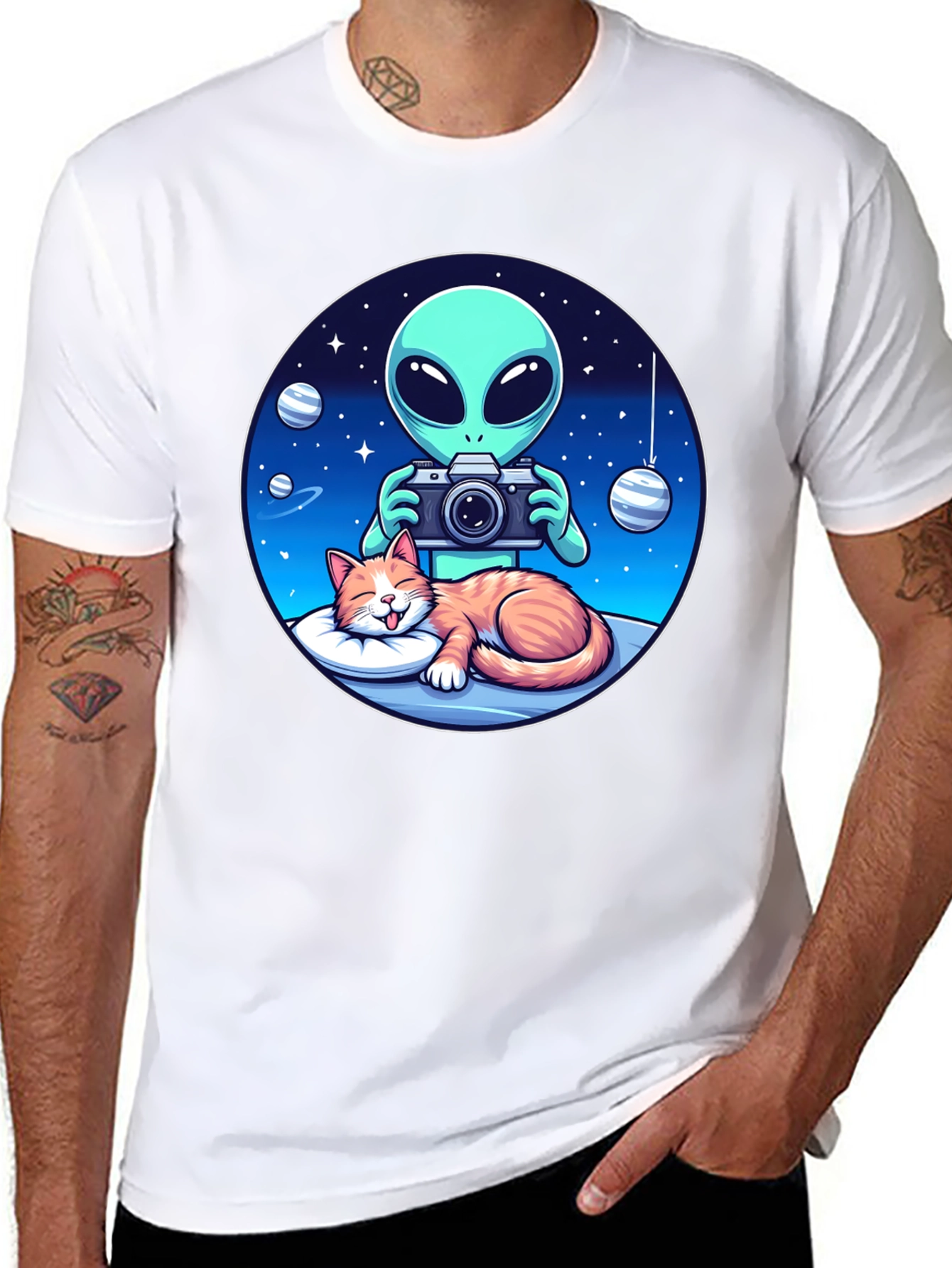 Alien & Cat Graphic Tee - Space Lovers Gift