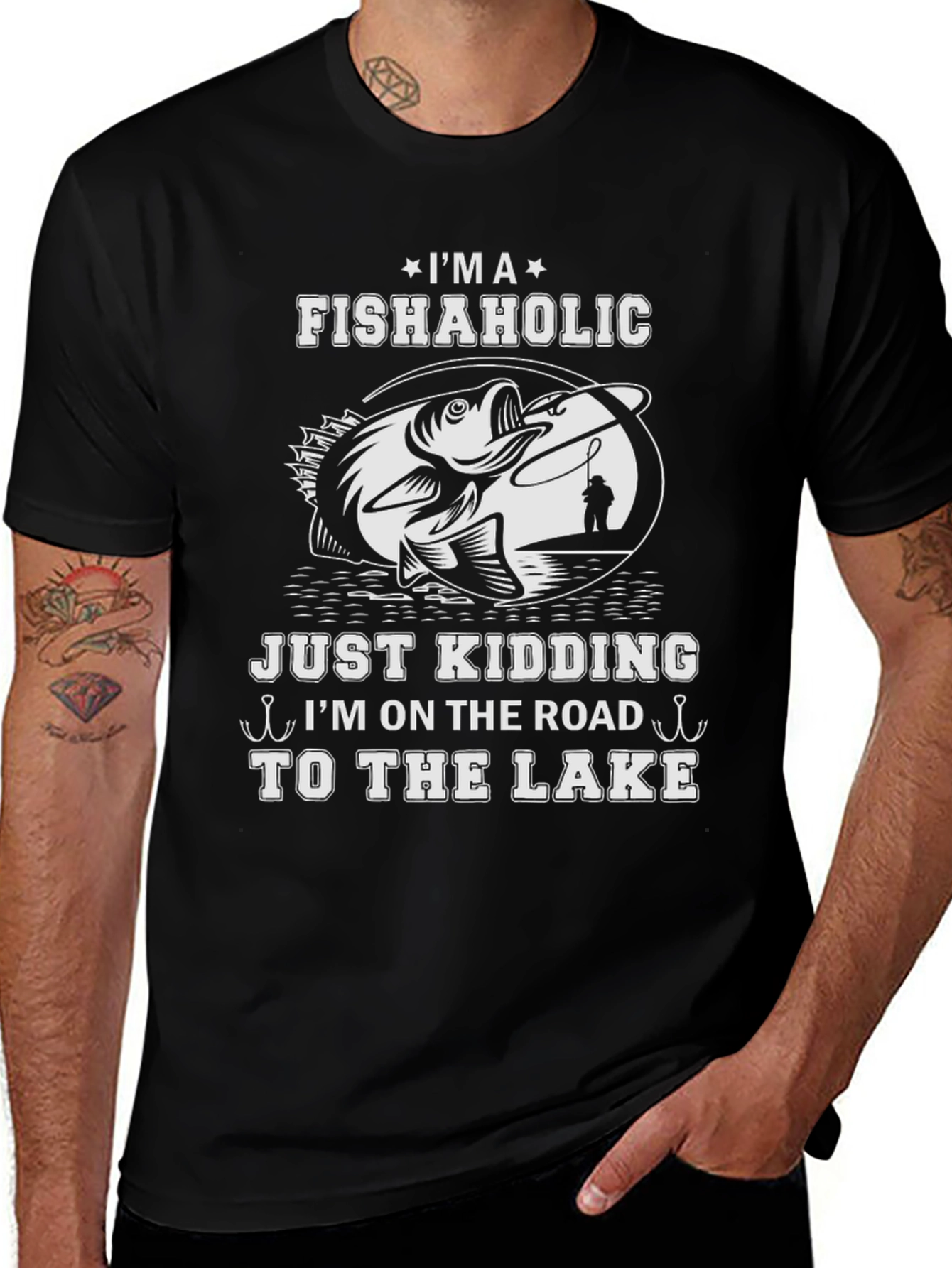 Im a Fishaholic Graphic Tee