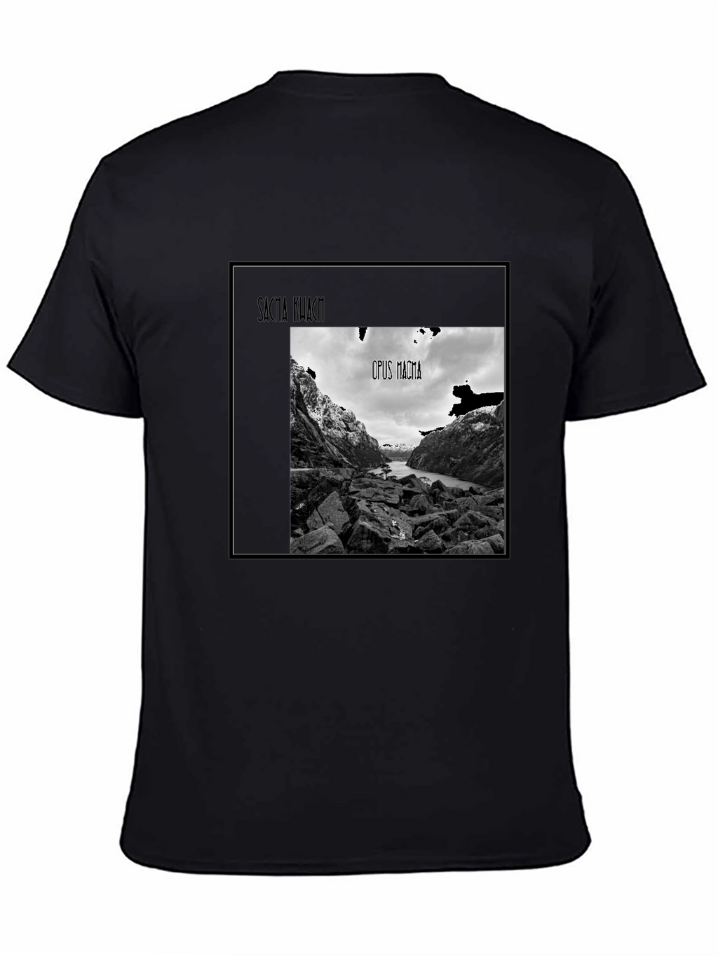 Sacra Kuacti Opus Macra Black T-Shirt
