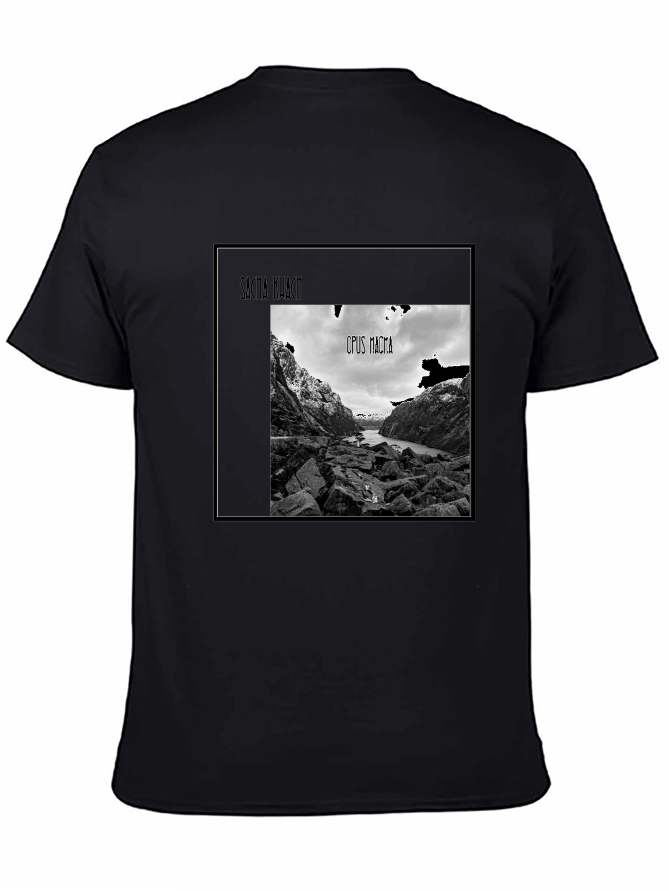 Sacra Kuacti Opus Macra Black T-Shirt